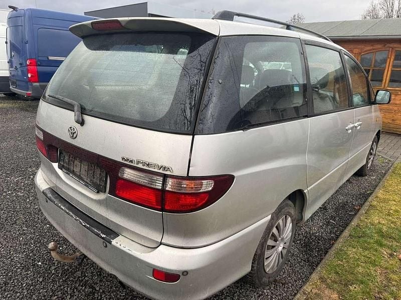 Gebraucht Toyota Previa Executive 116 PS (85 kW) 2001 Silber Van / Kleinbus