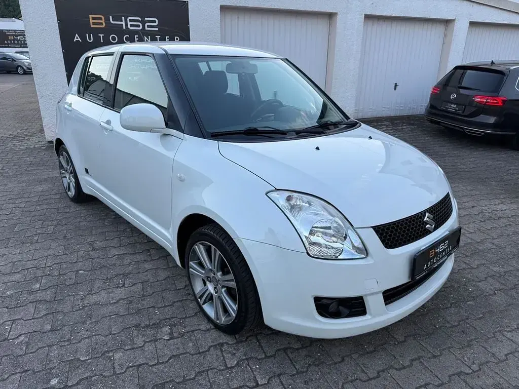 Gebraucht Suzuki Swift 92 PS (67 kW) 2009 Weiß Kleinwagen