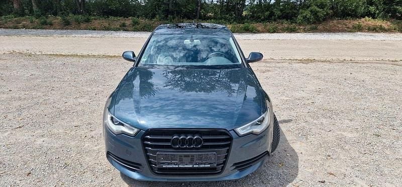 Blau Gebraucht 2012 Audi A6 Ambiente Limousine | 12.000 € (Superpreis) - Bild 1/4