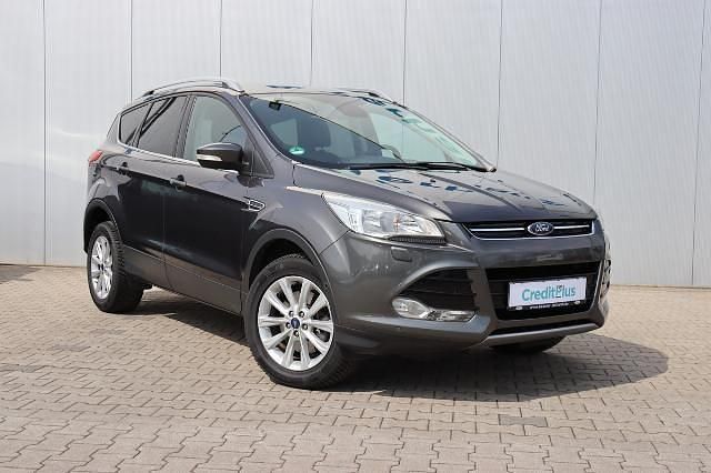 Gebraucht Ford Kuga Titanium 120 PS (88 kW) 2016 Grau SUV