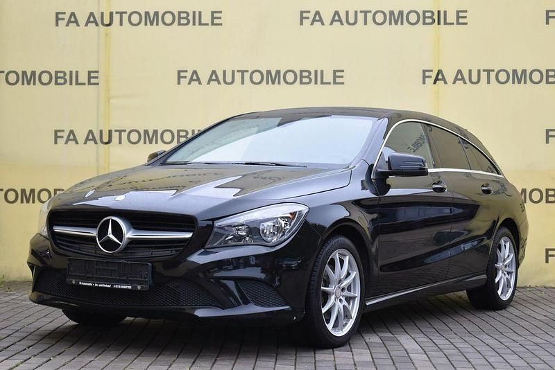 Schwarz Gebraucht 2015 Mercedes CLA180 Shooting Brake Kombi | 13.900 € (Superpreis) - Bild 1/4
