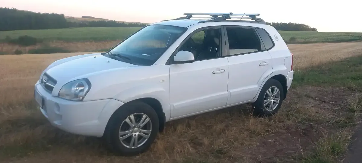 Gebraucht Hyundai Tucson 138 PS (101 kW) 2009 Weiß SUV