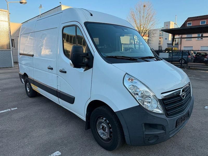 Gebraucht Opel Movano 131 PS (96 kW) 2017 Weiß Van / Kleinbus