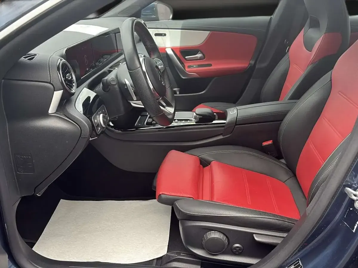 Gebraucht Mercedes CLA250 AMG 218 PS (160 kW) 2022 Denimblau Coupé