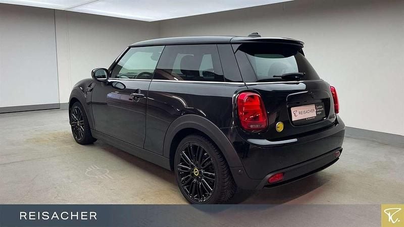 Gebraucht Mini Cooper Coupé Classic 135 kW (184 PS) 2023 Midnight black metallic Coupé