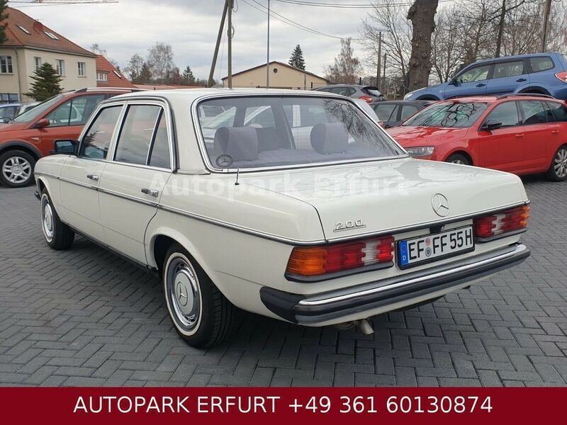 Gebraucht Mercedes 200 109 PS (80 kW) 1984 Weiß Limousine