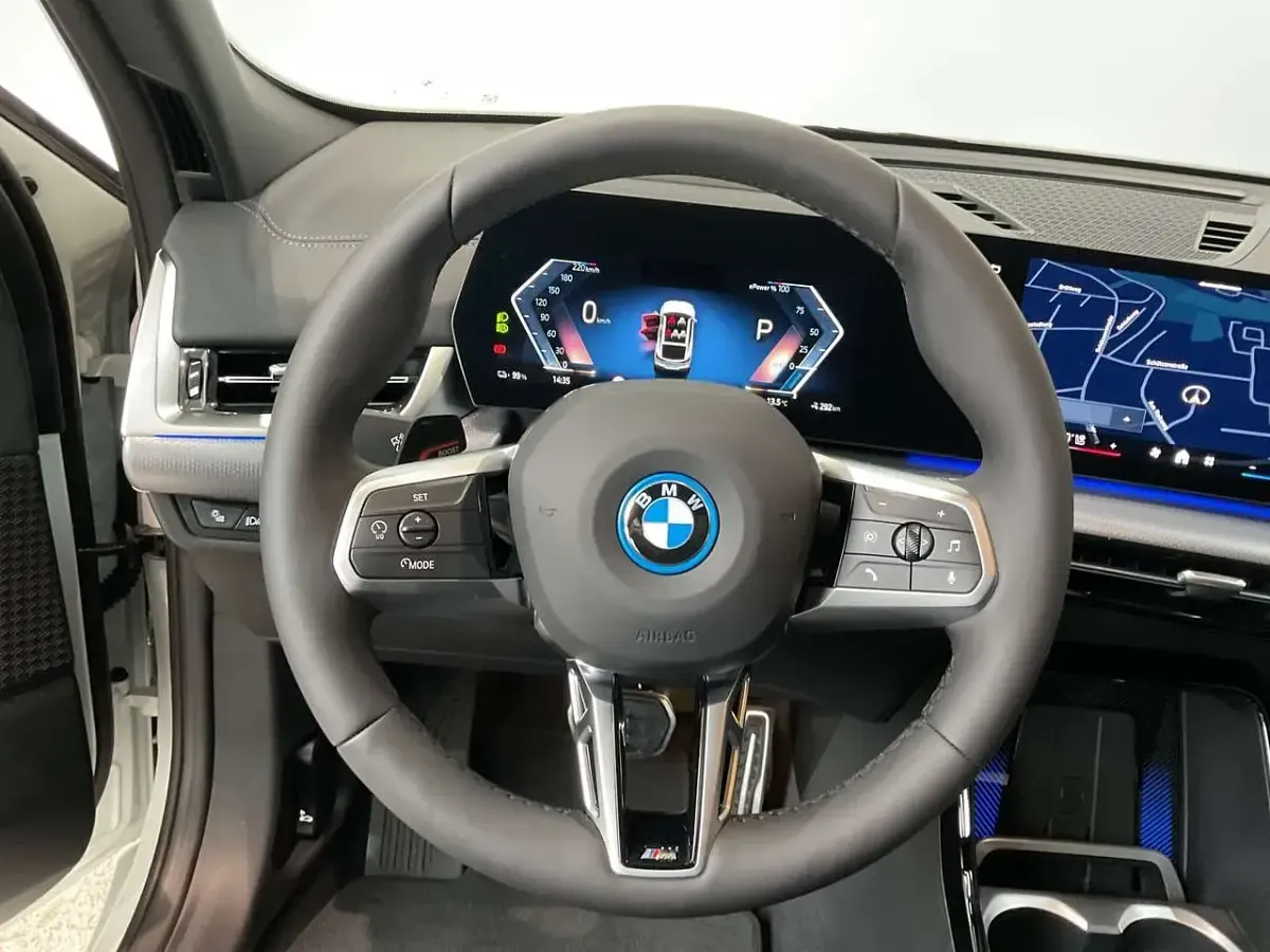 Neu BMW iX2 Performance 150 kW (204 PS) 2026 Weiß SUV