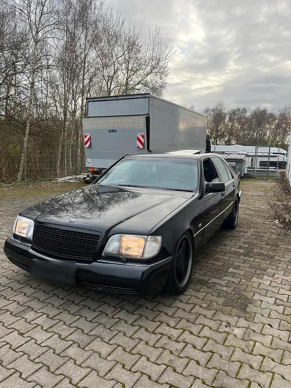 Gebraucht Mercedes S420 279 PS (205 kW) 1993 Schwarz Limousine