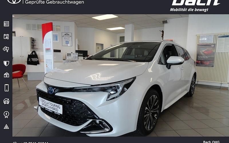 Weiß Gebraucht 2025 Toyota Corolla Kombi | 36.190 € (Teuer) - Bild 1/4