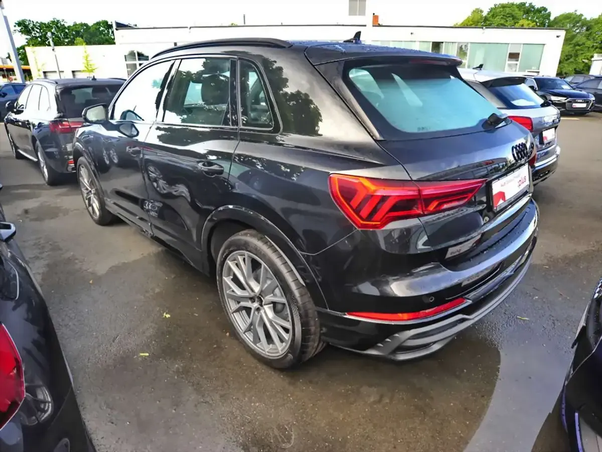Gebraucht Audi Q3 S-Line 150 PS (110 kW) 2024 Schwarz SUV