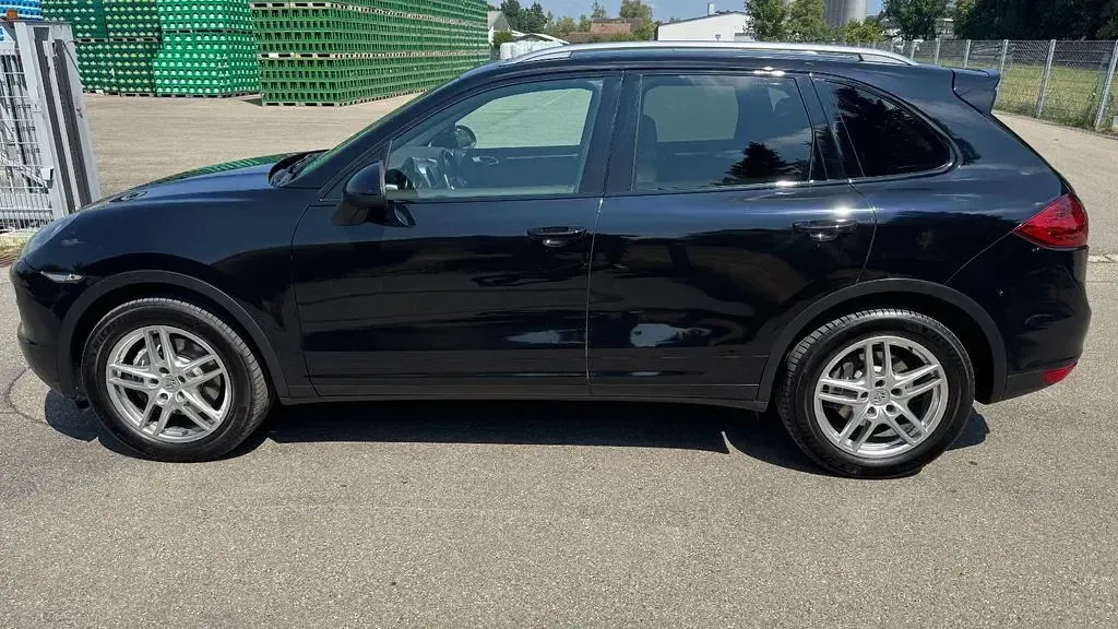 Gebraucht Porsche Cayenne 245 PS (180 kW) 2012 Schwarz SUV