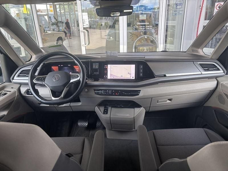 Gebraucht VW Multivan Edition 150 PS (110 kW) 2024 Grau Van / Kleinbus