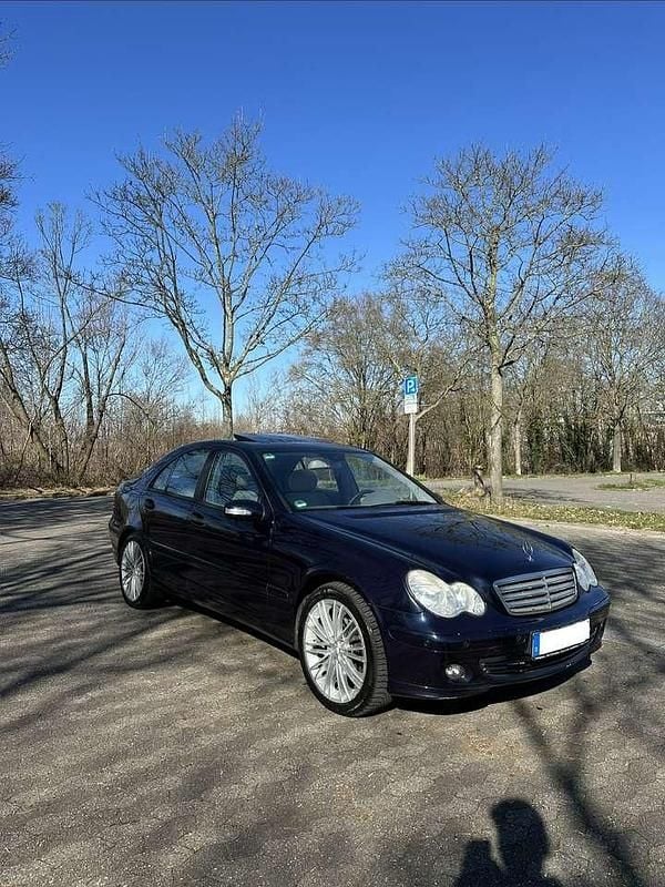 Gebraucht Mercedes C220 150 PS (110 kW) 2007 Blau Limousine