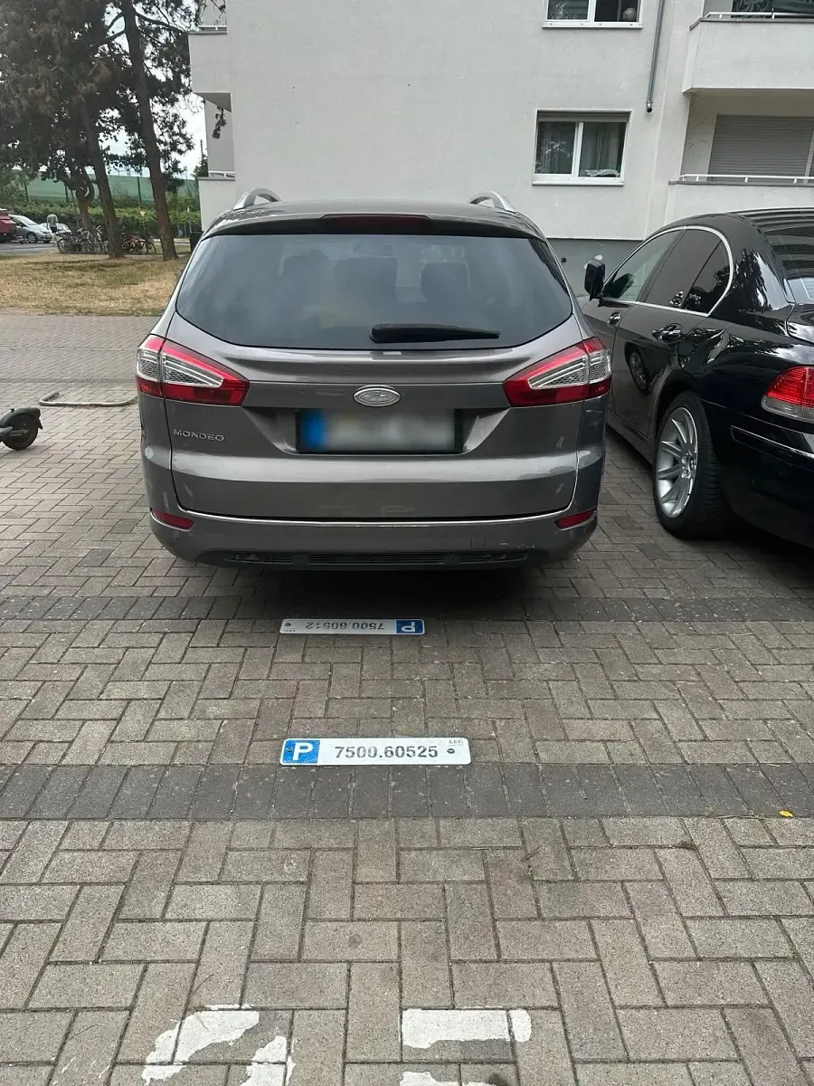 Gebraucht Ford Mondeo 163 PS (119 kW) 2012 Grau Kombi
