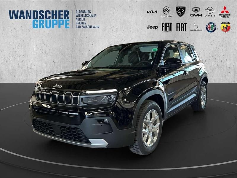 Volcano black (schwarz) Gebraucht 2025 Jeep Avenger EV Altitude SUV | 31.990 € (Teuer) - Bild 1/2