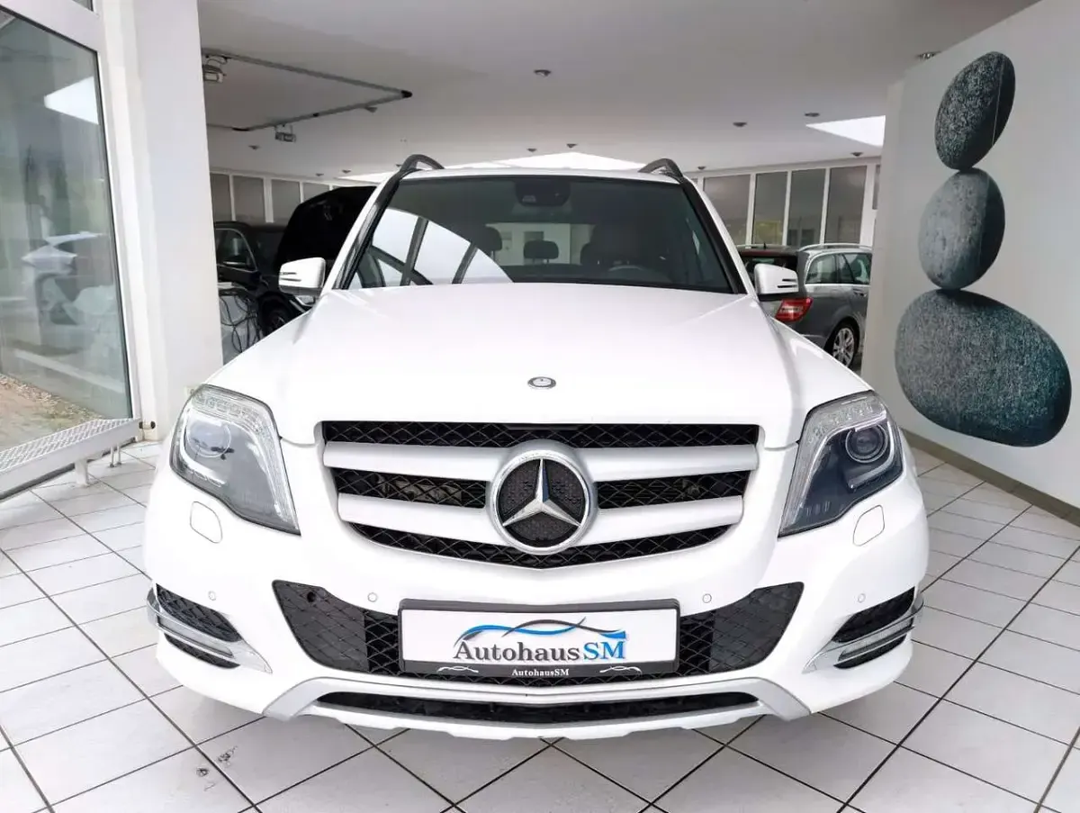 Gebraucht Mercedes GLK250 204 PS (150 kW) 2012 Polarweiss SUV