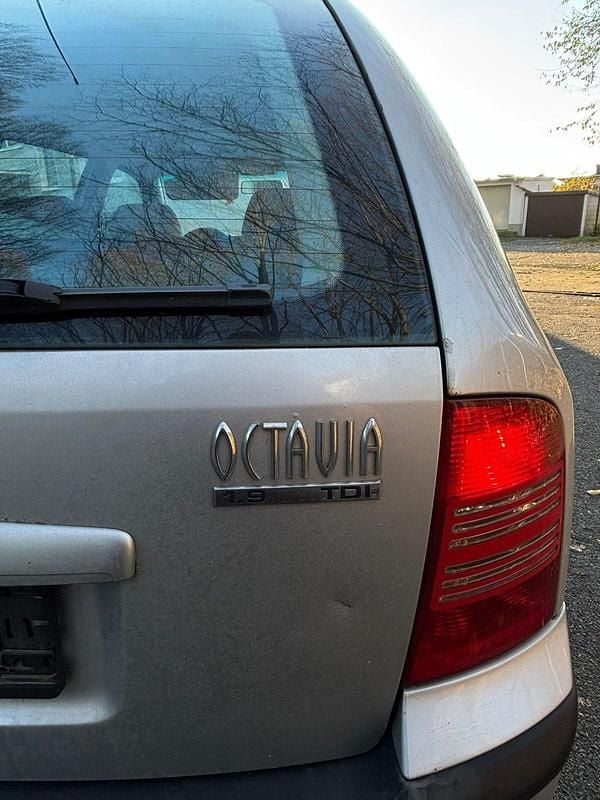 Gebraucht Skoda Octavia Ambiente 90 PS (66 kW) 2003 Silber Kombi