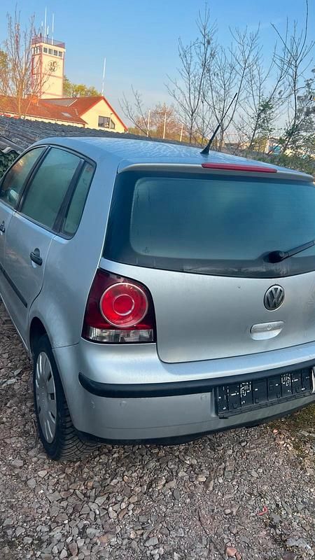 Silber Gebraucht 2006 VW Polo Kleinwagen | 2.000 € (Fairer Preis) - Bild 1/4