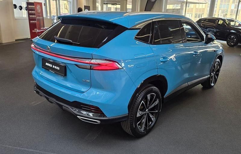 Neu MG HS 170 PS (125 kW) 2025 Blau SUV