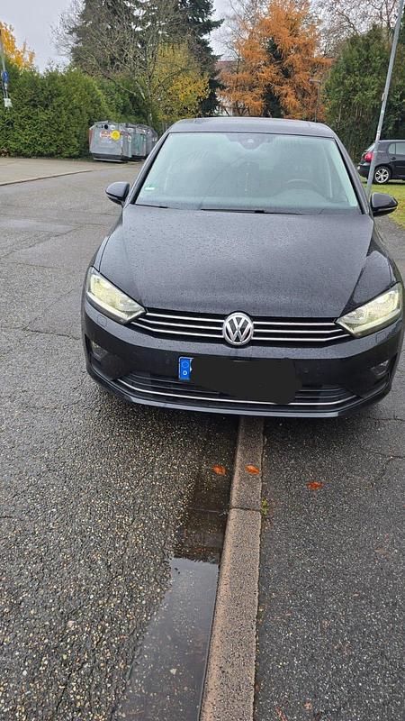 Schwarz Gebraucht 2017 VW Golf VII Kleinwagen | 12.000 € (Guter Preis) - Bild 1/4