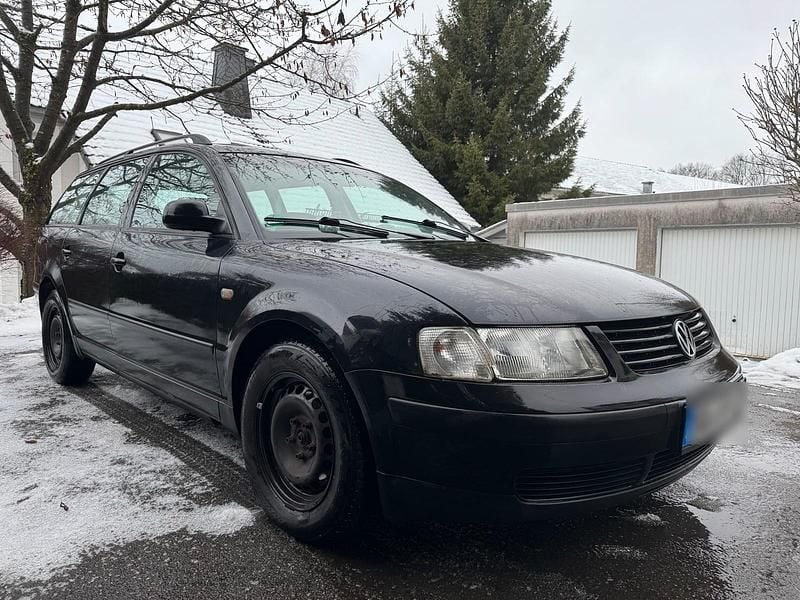 Schwarz Gebraucht 1998 VW Passat Kombi | 400 € (Superpreis) - Bild 1/4