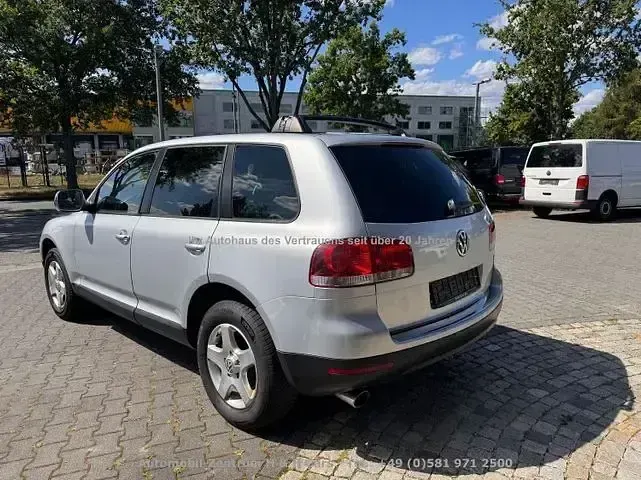 Gebraucht VW Touareg 241 PS (177 kW) 2005 Silber SUV