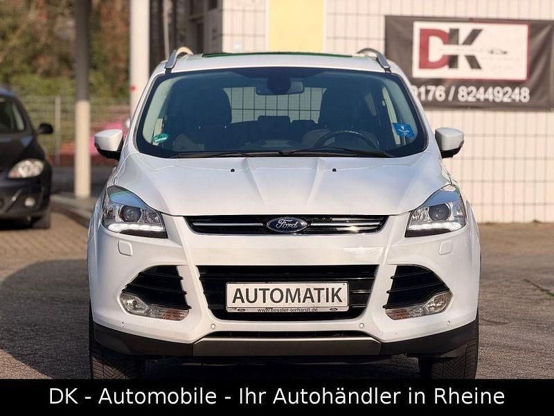 Gebraucht Ford Kuga Titanium 163 PS (119 kW) 2013 Weiß SUV