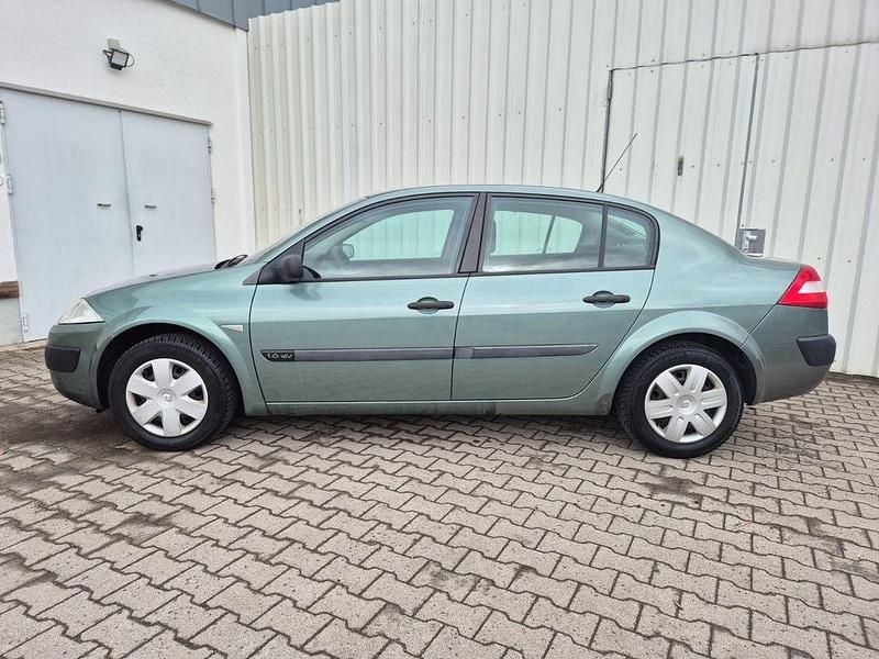 Gebraucht Renault Mégane II 113 PS (83 kW) 2005 Grün Limousine
