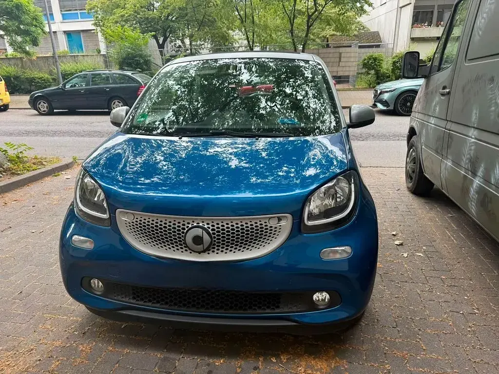 Gebraucht Smart ForFour Prime 71 PS (52 kW) 2015 Blau Kleinwagen