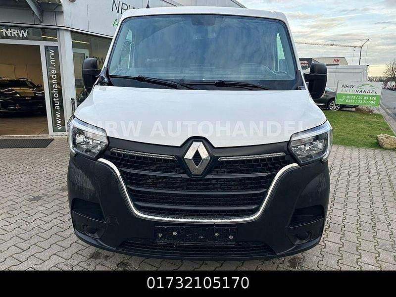 Używany Renault Master 136 KM (100 kW) 2021 Biały Minivan