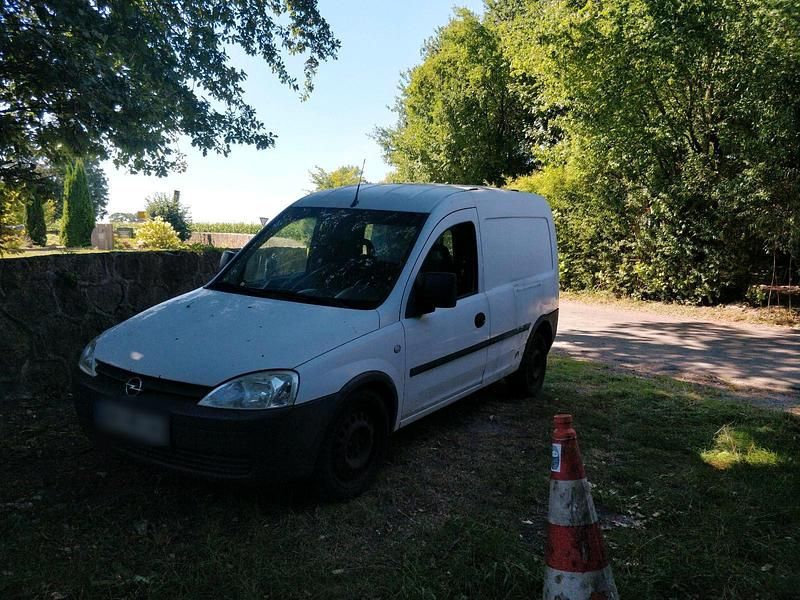 Weiß Gebraucht 2005 Opel Combo Van / Kleinbus | 250 € - Bild 1/4