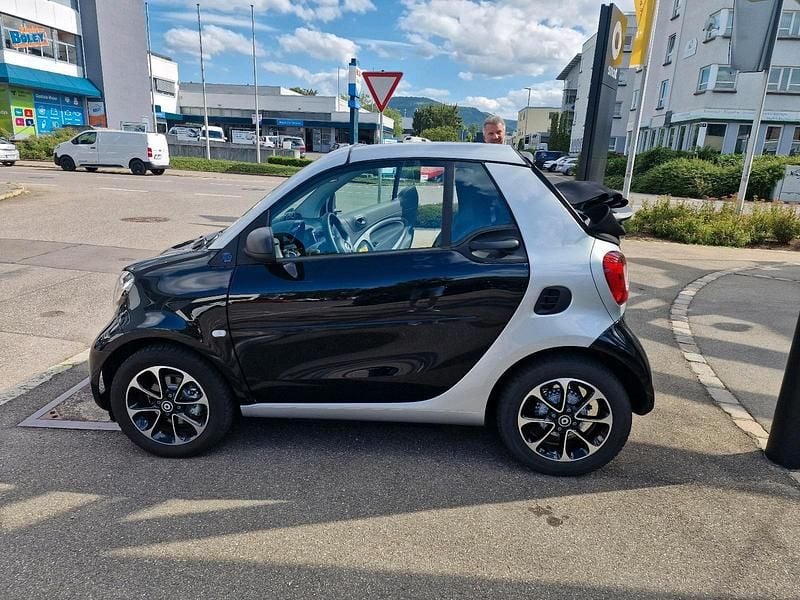 Gebraucht Smart ForTwo Electric Drive 2022 Schwarz Cabrio