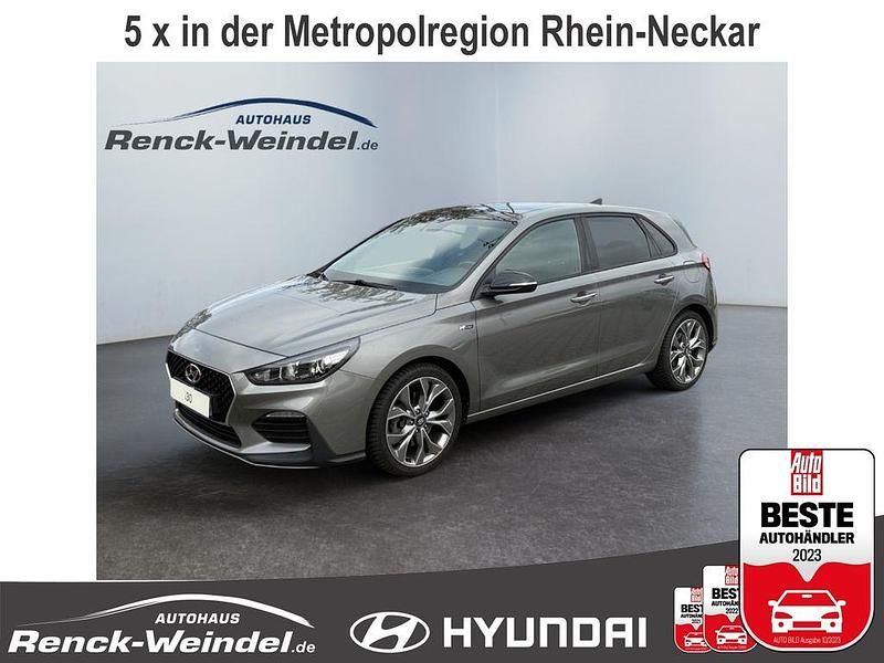 Grau Gebraucht 2019 Hyundai i30 N Line Limousine | 19.989 € (Teuer) - Bild 1/4
