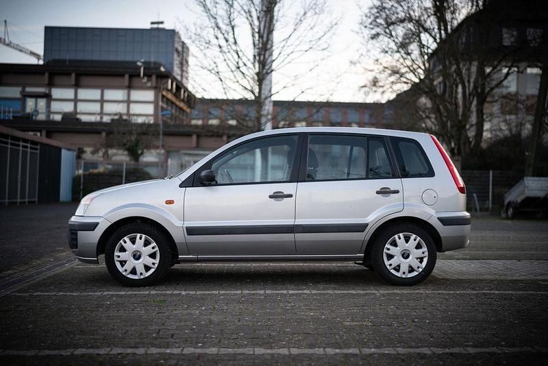 Gebraucht Ford Fusion 80 PS (58 kW) 2007 Silber Kleinwagen