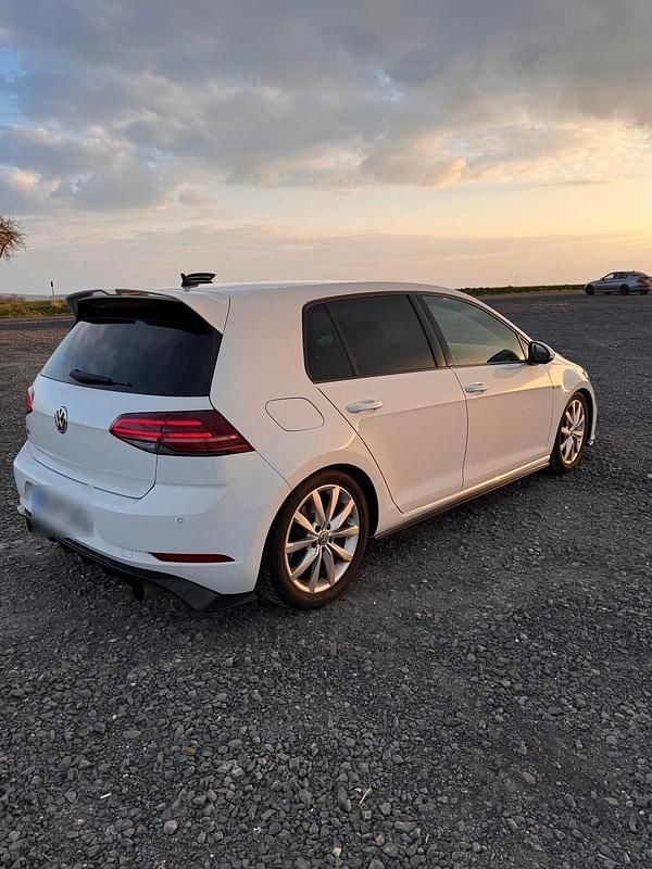 Gebraucht VW Golf VII GTI 230 PS (169 kW) 2017 Weiß Limousine