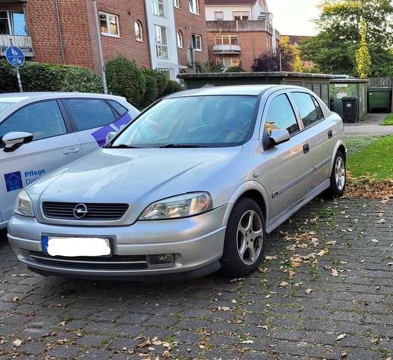 Silber Gebraucht 2000 Opel Astra Limousine | 850 € (Guter Preis) - Bild 1/4