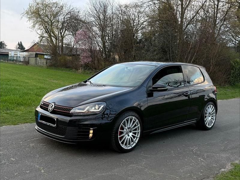 Gebraucht VW Golf VI GTI 211 PS (155 kW) 2011 Schwarz Kleinwagen