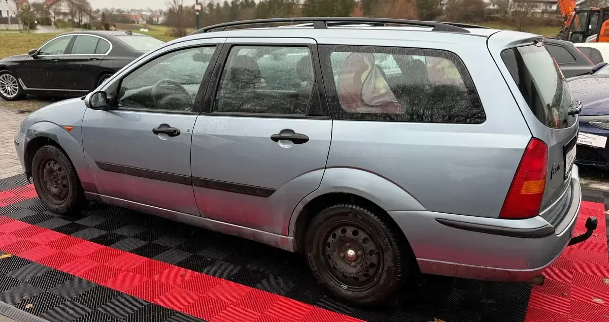 Gebraucht Ford Focus 101 PS (74 kW) 2004 Blau Kombi