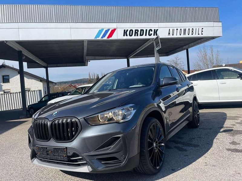 Gebraucht BMW X1 Performance 178 PS (130 kW) 2021 Mineralgrau metallic (b39) SUV