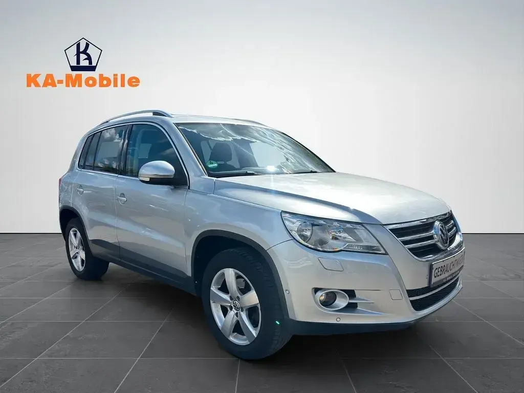 Gebraucht VW Tiguan Sportline 140 PS (102 kW) 2010 Silber SUV