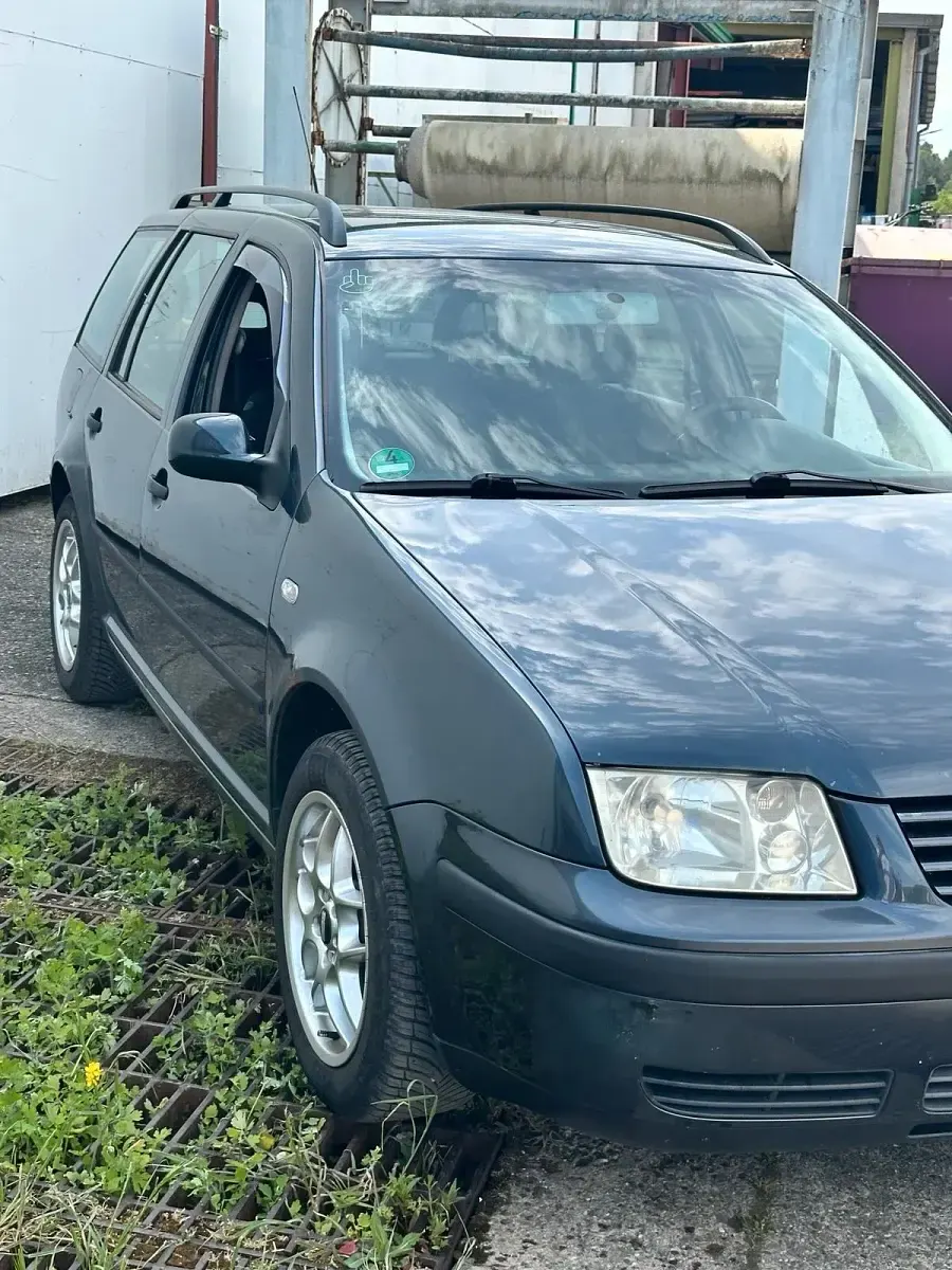 Brugt VW Bora 110 HK (80 kW) 2001 Grå Stationcar