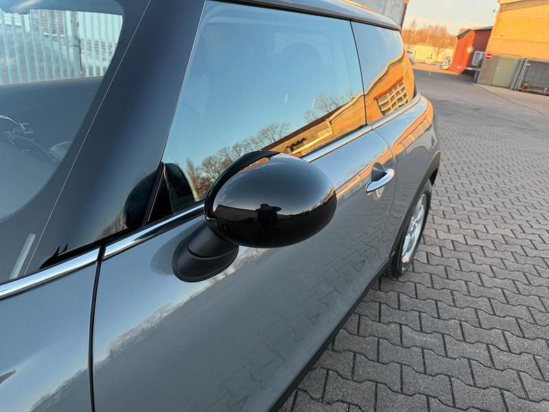 Gebraucht Mini Cooper D 116 PS (85 kW) 2016 Grau Kleinwagen