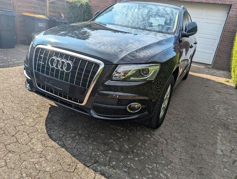 Schwarz Gebraucht 2010 Audi Q5 Comfort SUV | 16.500 € - Bild 1/4