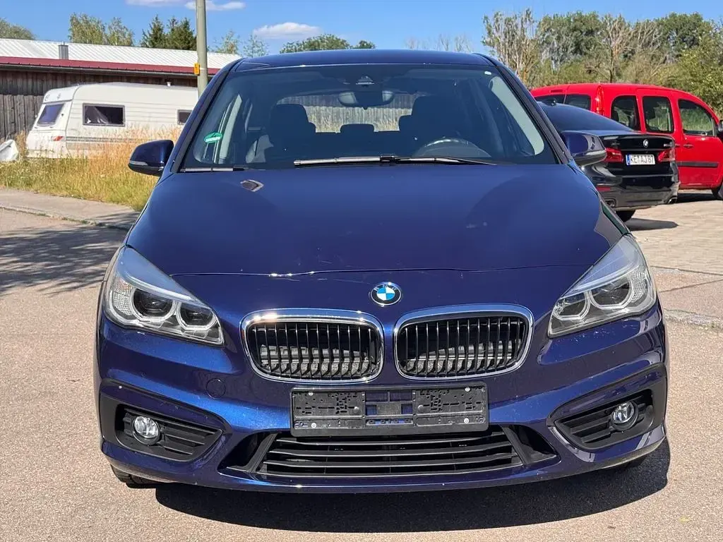 Gebraucht BMW 225 Active Tourer Advantage 231 PS (169 kW) 2016 Blau Van / Kleinbus