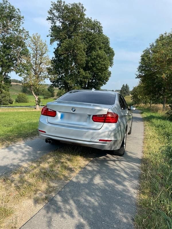 Gebraucht BMW 328 245 PS (180 kW) 2012 Silber Limousine