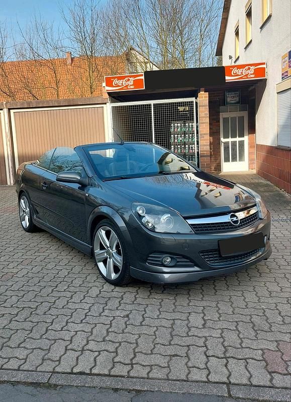 Gebraucht Opel Astra Cabriolet 140 PS (102 kW) 2009 Grau Cabrio
