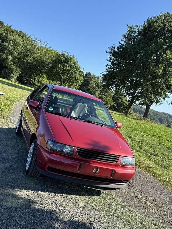 Rot Gebraucht 1996 VW Polo Kleinwagen | 1.300 € (Fairer Preis) - Bild 1/4