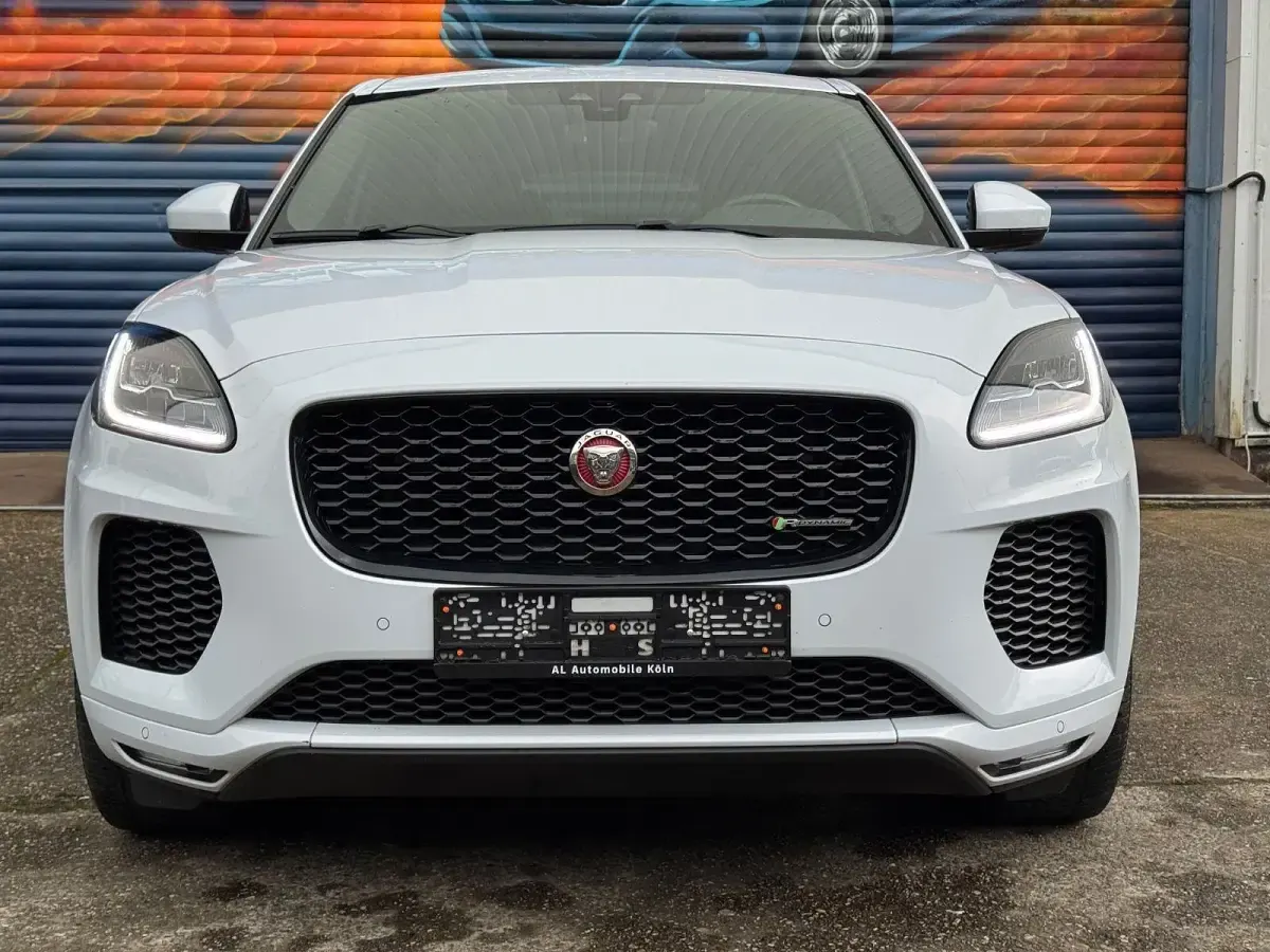 Gebraucht Jaguar E-Pace R-Dynamic 179 PS (131 kW) 2020 Yulong white SUV