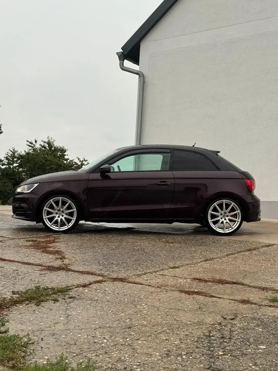Gebraucht Audi A1 95 PS (69 kW) 2016 Rot Kleinwagen