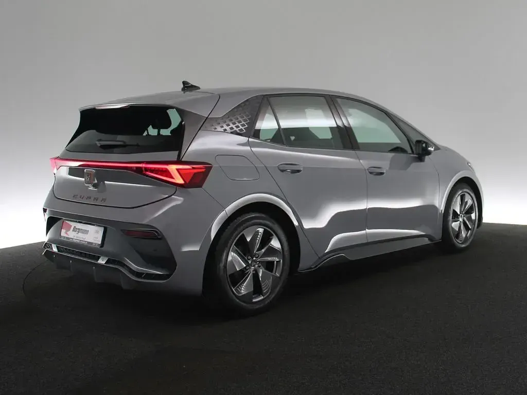 Gebraucht Cupra Born 150 kW (204 PS) 2023 Grau / vapor grey Kleinwagen